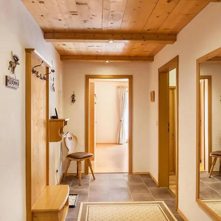 Ferienwohnung Alpenrose Hotel *