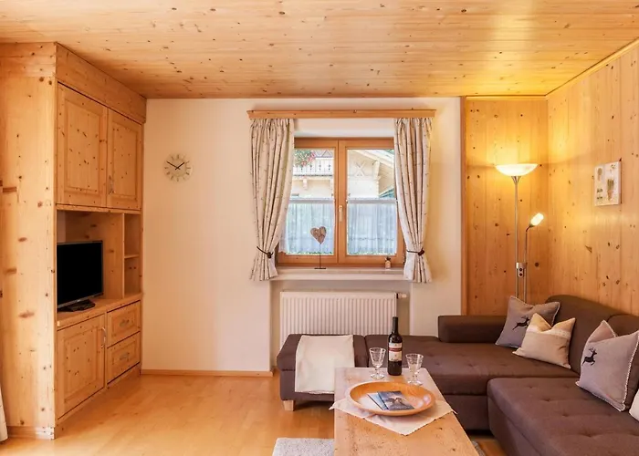 Ferienwohnung Alpenrose Hotel
