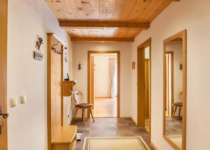 Ferienwohnung Alpenrose Hotel *